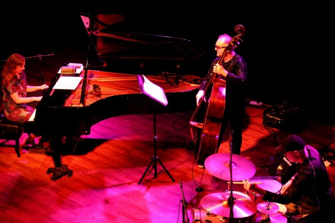 Julia Siedl und Kollegen auf der Bühne